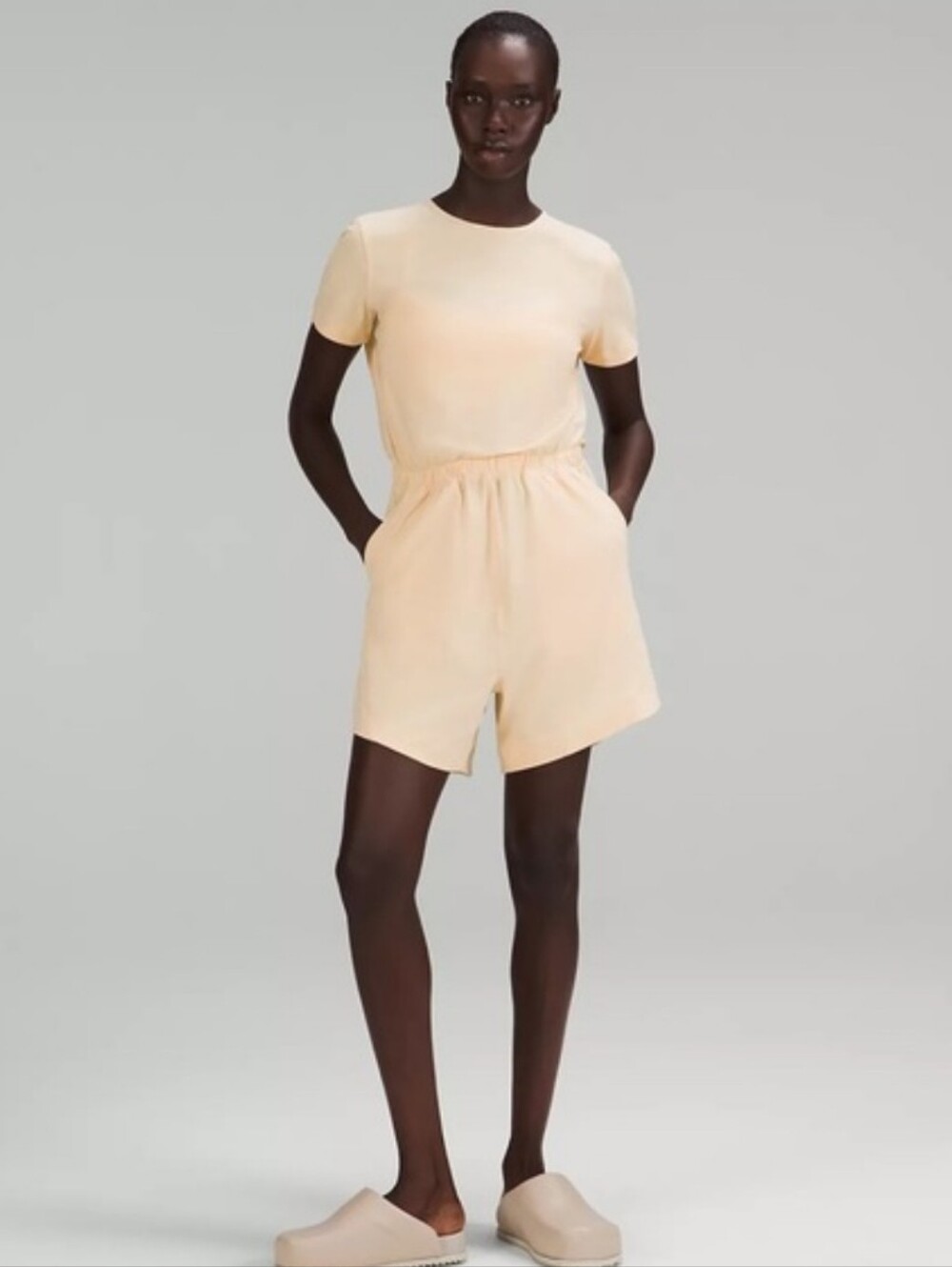 Lululemon Lightweight High-Neck Romper In Prosecco Size 4 - Picture 1 of 8